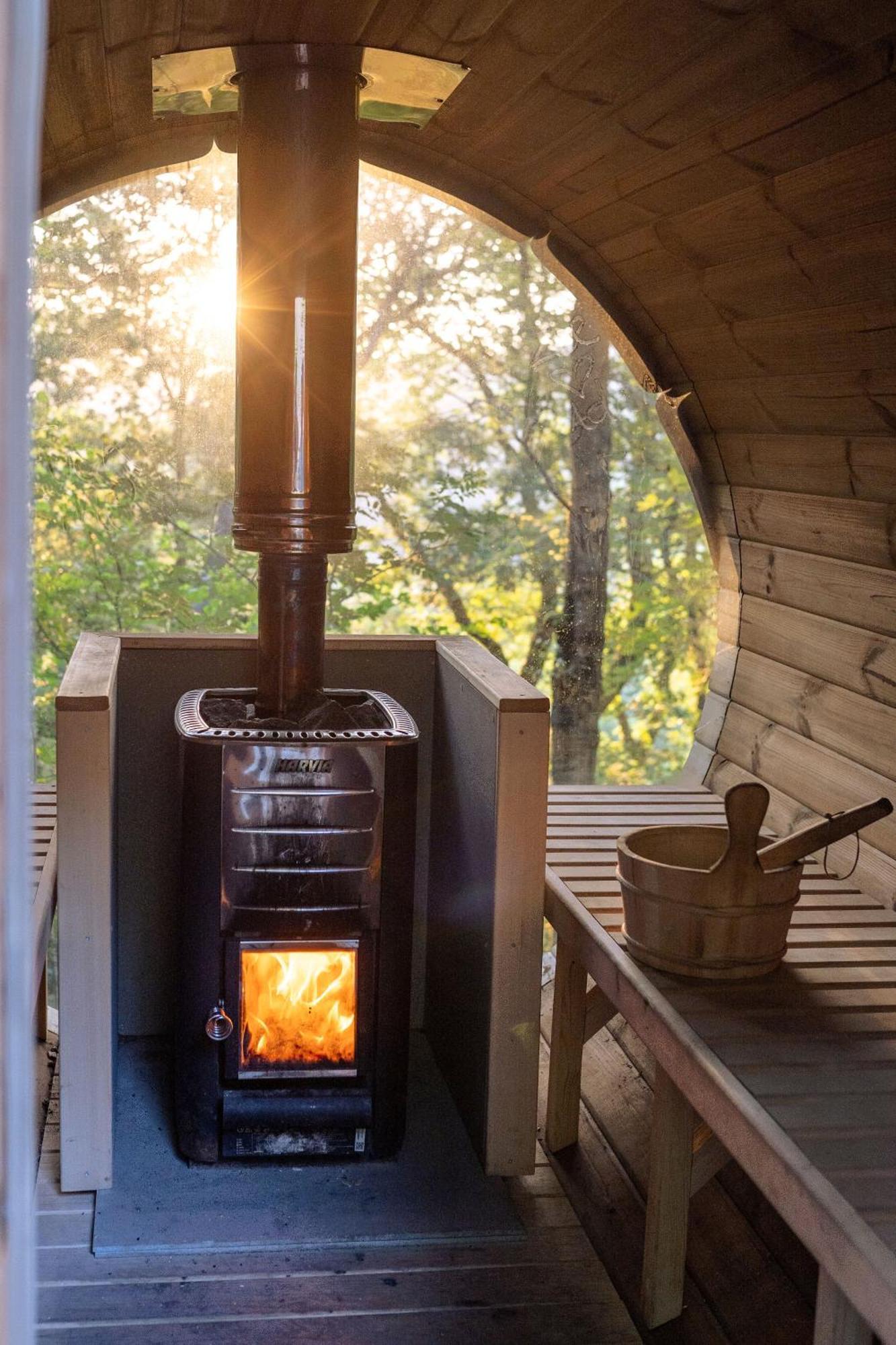 Chestnut Tree House With Hot Tub & Sauna Barmouth Esterno foto